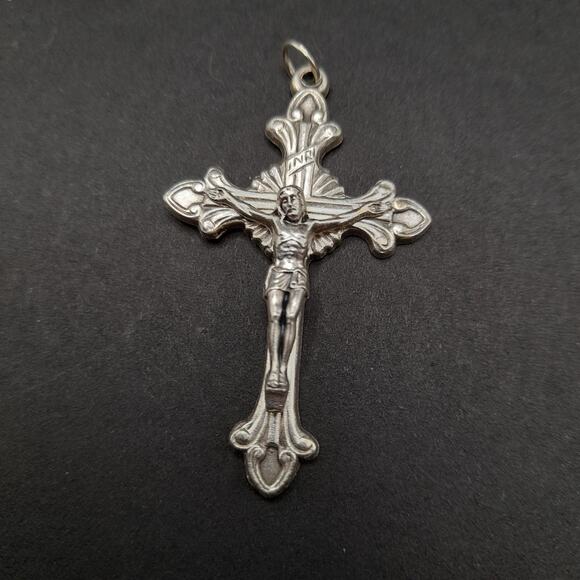 Flared Sunburst Crucifix Silver Tone Made in Italy Rosary Cross Catholic Medal - Picture 2 of 7